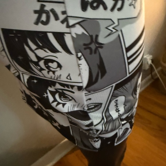 Anime Graphic Black and White Skirt - Picture 5 of 6